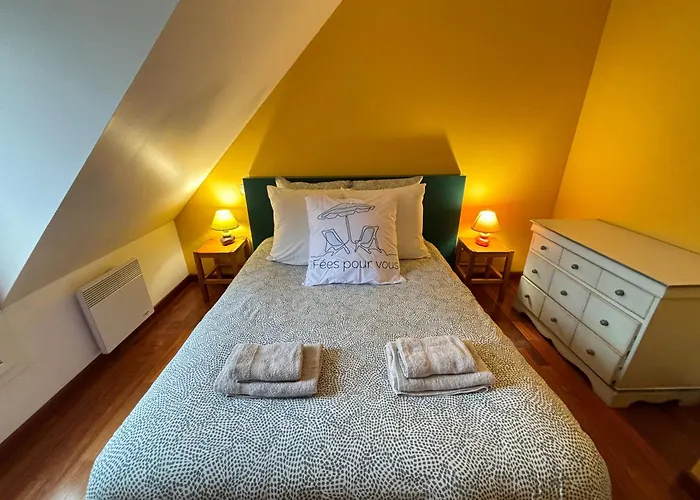 Cote 3 Bien Equipe Vue Imprenable Sur Le Port Et La Plein Centre De Port En Bessin Commerces Et Restaurants A Pied Proche Omaha Parking Gratuit A Proximite *